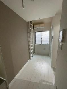 �y���ԁE���r���O�z�@