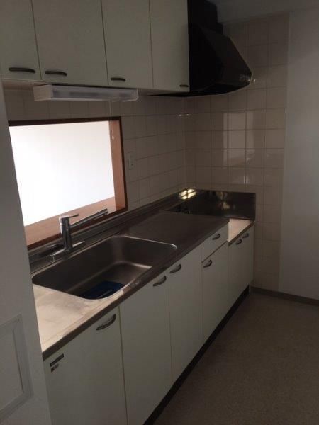 �y�L�b�`���z�@