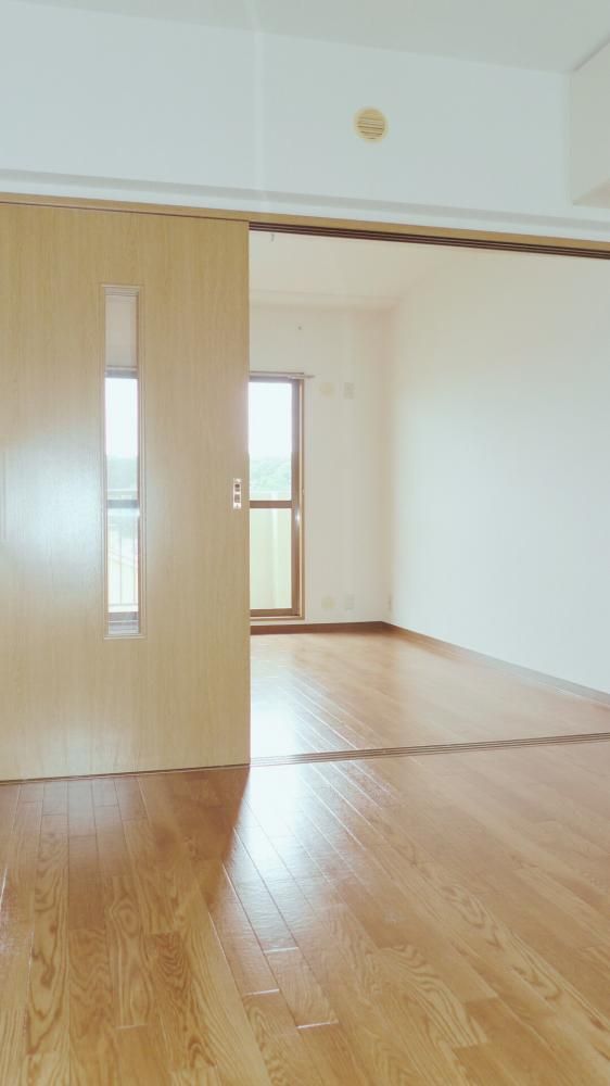 �y�����E���r���O�z�@