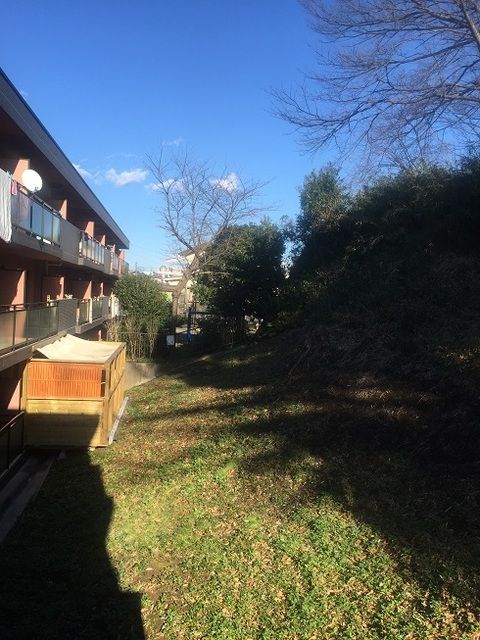 �y���]�z�@