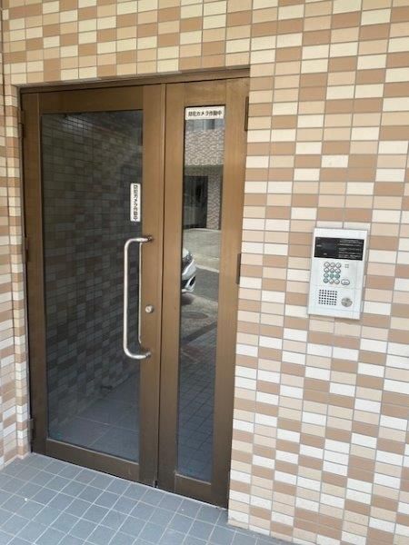 �y�G���g�����X�z�@