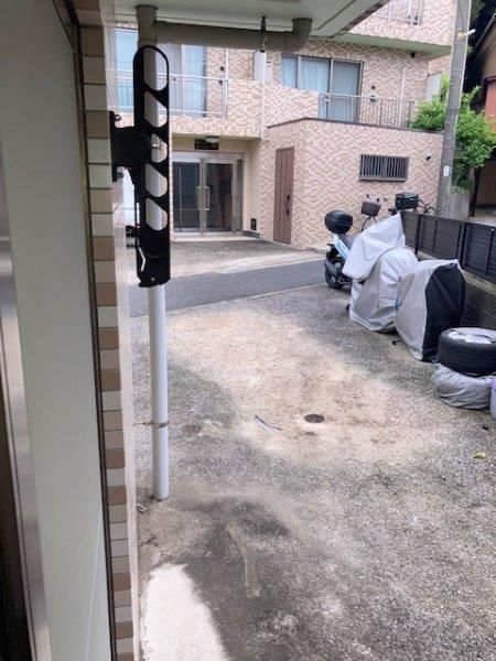 �y���]�z�@