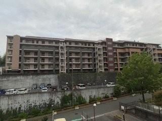 �y���]�z�@