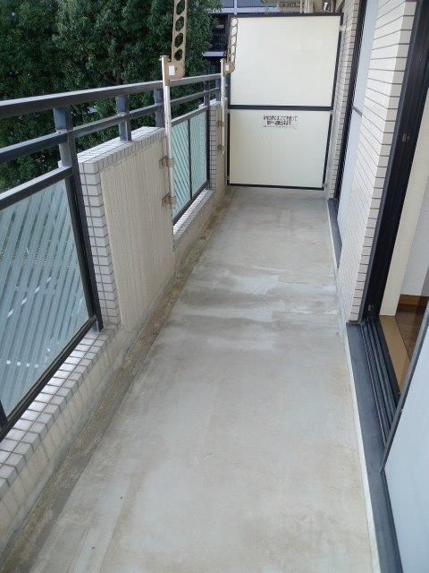 �y�o���R�j�[�z�@