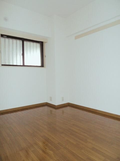 �y�Q���z�@