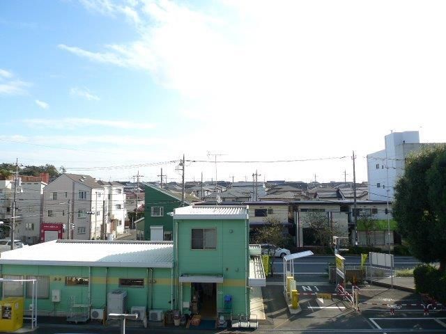 �y���]�z�@