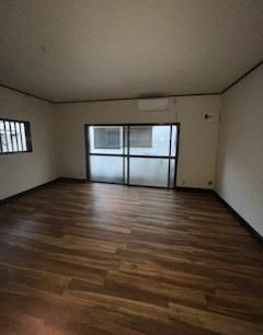 �y���ԁE���r���O�z�@