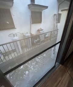 �y���]�z�@