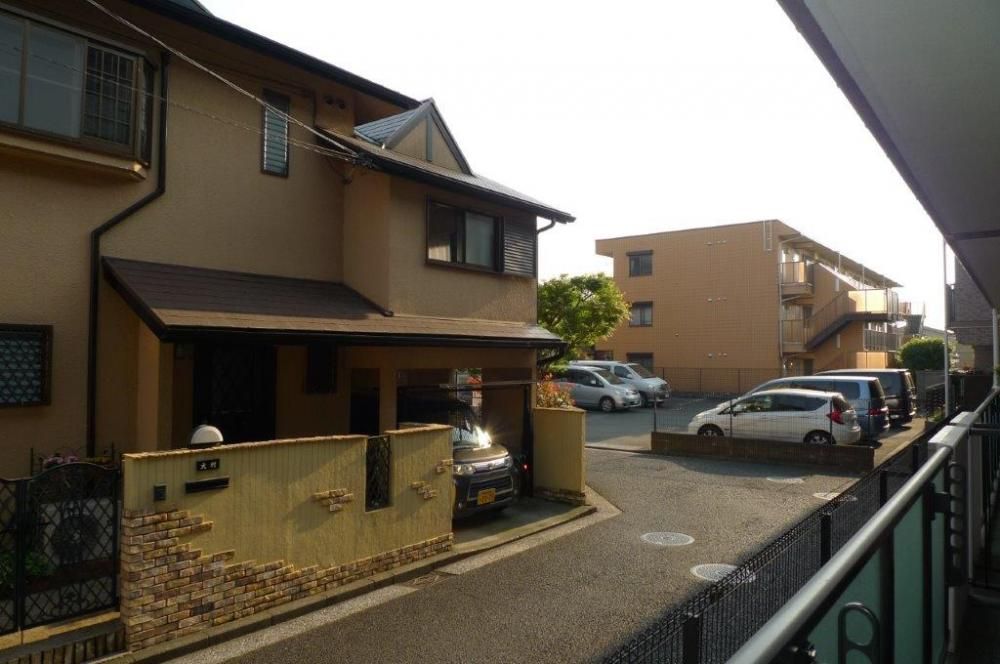 �y���]�z�@