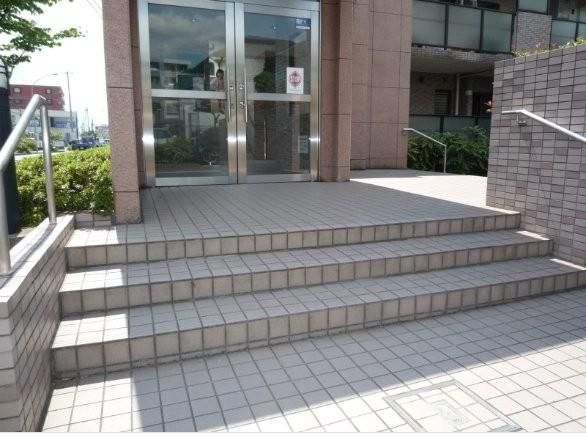 �y�G���g�����X�z�@