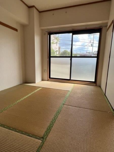 �y�����E���r���O�z�@