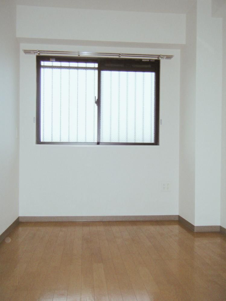 �y�Q���z�@