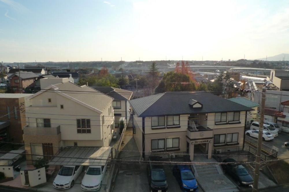 �y���]�z�@