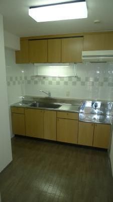 �y�L�b�`���z�@