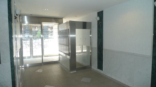 �y�G���g�����X�z�@