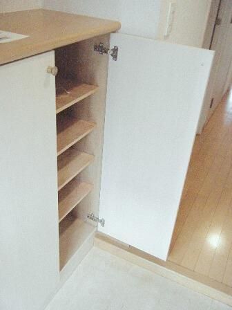 �y���̑��ݔ��z�@