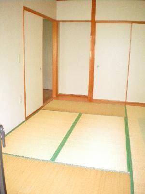 �y�Q���z�@