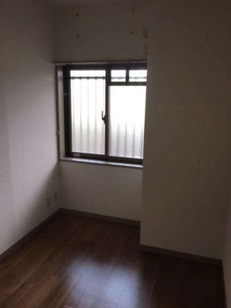 �y�����E���r���O�z�@