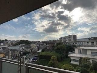 �y���]�z�@