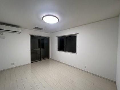 �y�Q���z�@