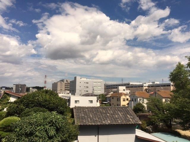 �y���]�z�@