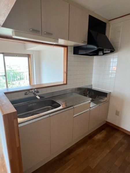 �y�L�b�`���z�@