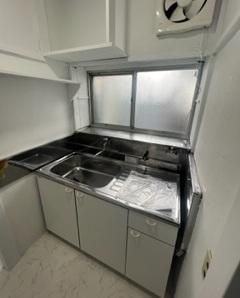 �y�L�b�`���z�@