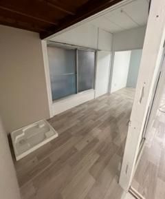 �y���ԁE���r���O�z�@