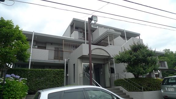 �y�G���g�����X�z�@