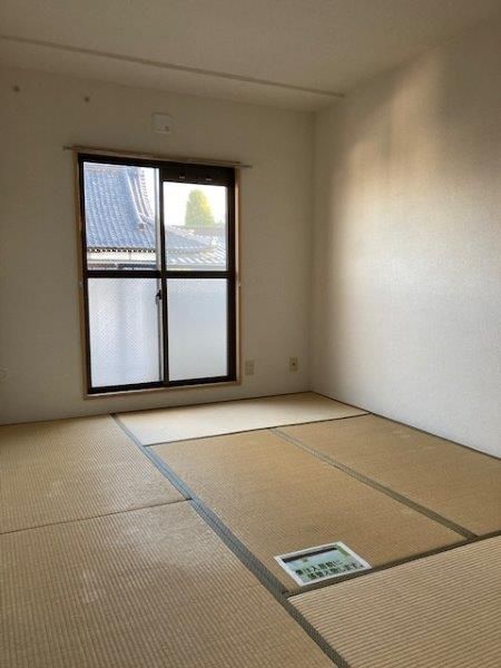 �y�����E���r���O�z�@