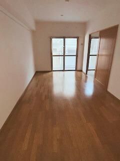 �y�����E���r���O�z�@