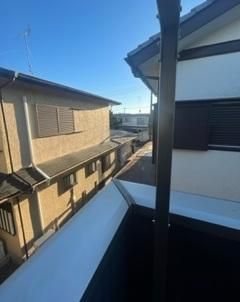 y]z@
