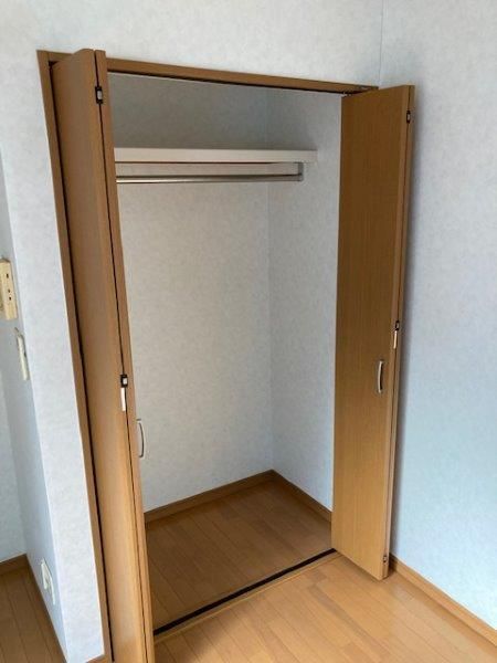 �y���ԁE���r���O�z�@
