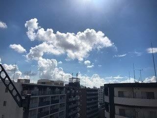 �y���]�z�@