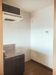 �y�L�b�`���z�@