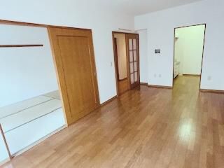 �y�����E���r���O�z�@