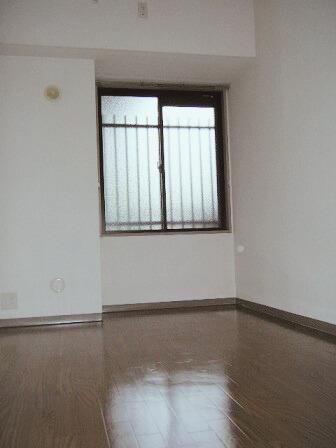 �y�Q���z�@