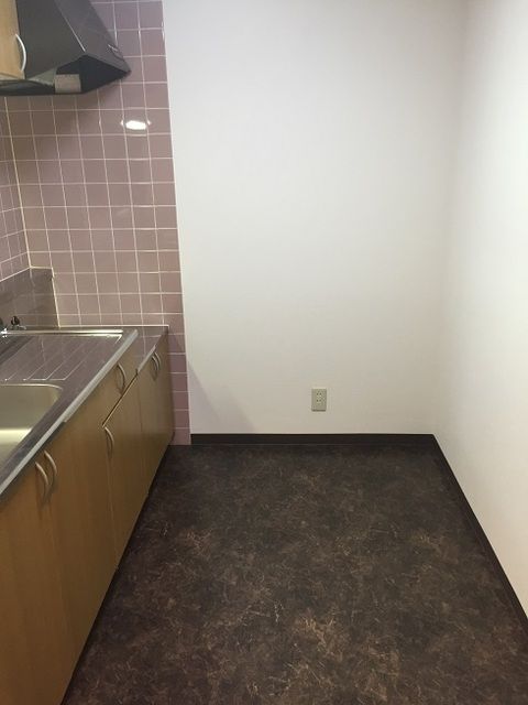 �y�L�b�`���z�@