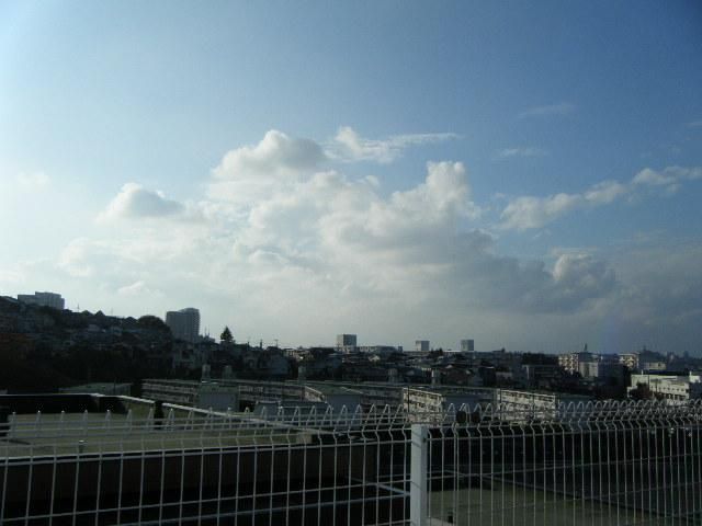 �y���]�z�@