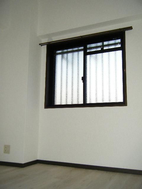 �y�Q���z�@