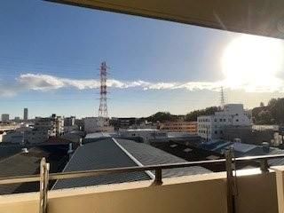 �y���]�z�@