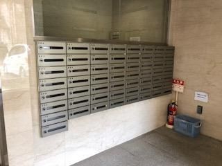 �y�Z�L�����e�B�z�@