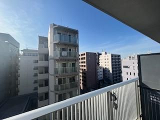 y]z@