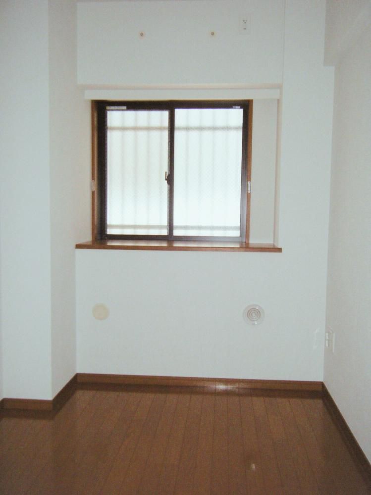 �y�����E���r���O�z�@