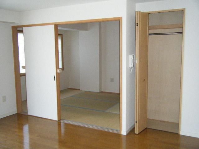 �y���̑������E�X�y�[�X�z�@