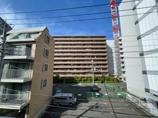 y]z@