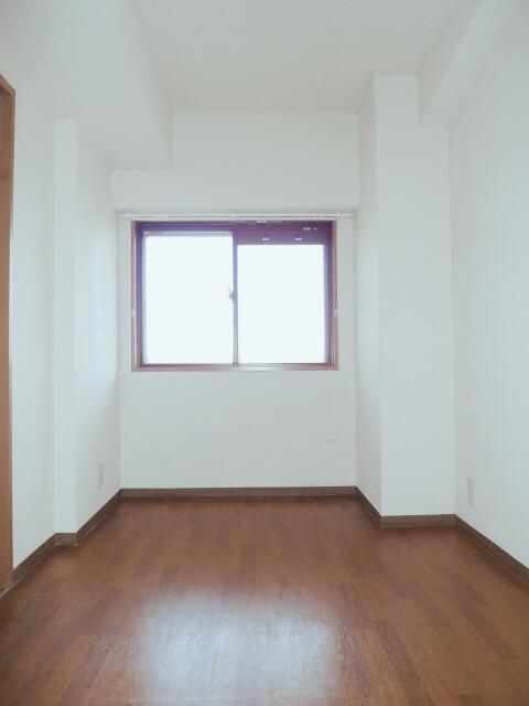 �y�Q���z�@