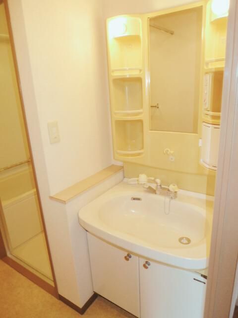 �y���ʏ��z�@