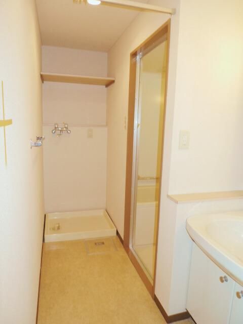 �y���̑��ݔ��z�@