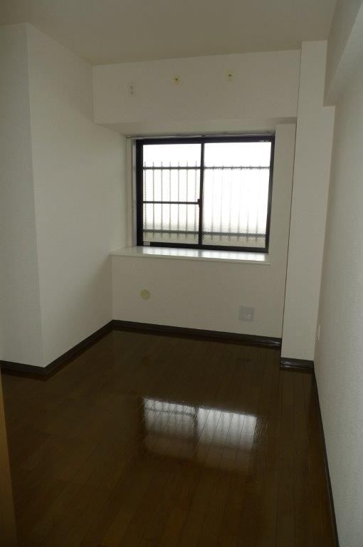 �y�Q���z�@